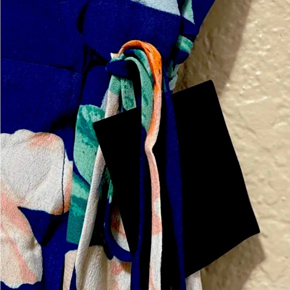 Lulus Blooming Bright Blue Floral Print High-Low Wrap Midi Dress Size Small NWT - Picture 7 of 10